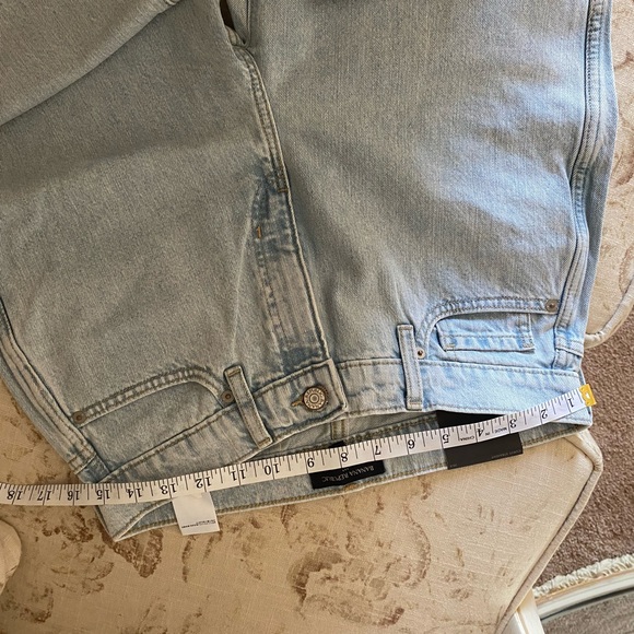 Banana Republic curvy straight light wash jeans - Picture 7 of 8